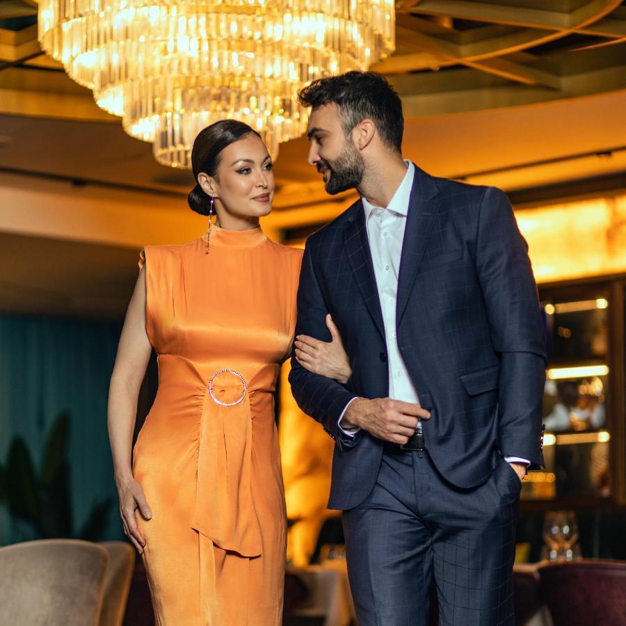 Hotel Pupin ノヴィ・サド エクステリア 写真 Minka Kelly and James Marsden at the 2016 Peabody Awards