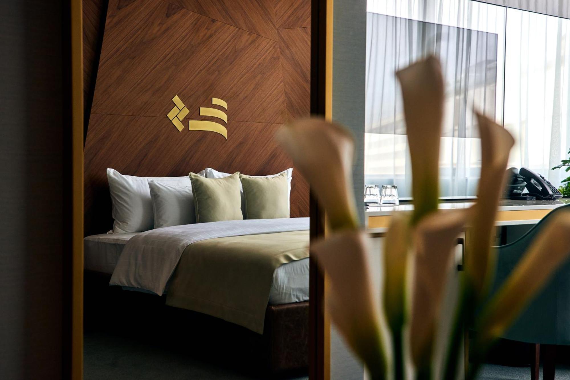 Hotel Pupin ノヴィ・サド エクステリア 写真 A room at the hotel