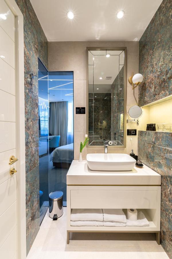 Hotel Pupin ノヴィ・サド エクステリア 写真 Bathroom