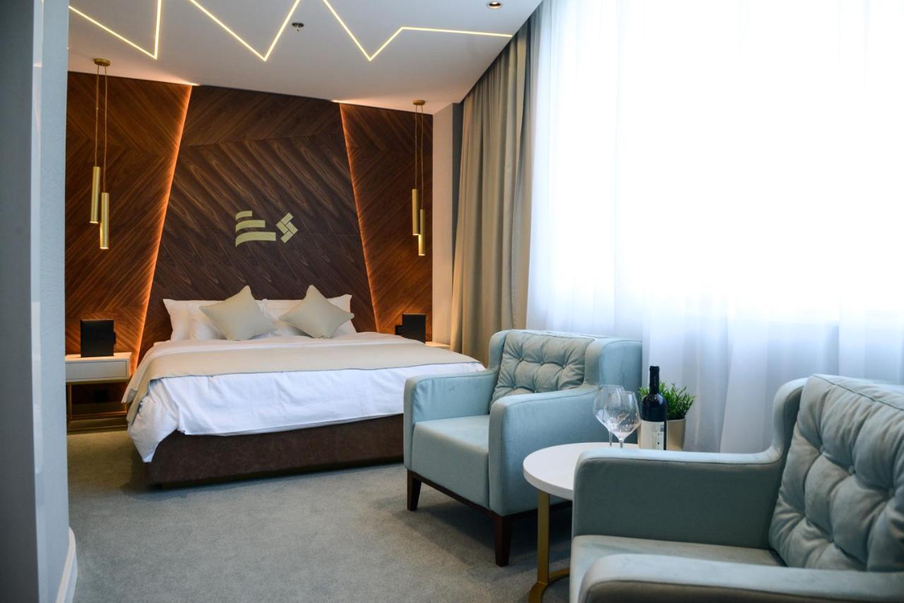 Hotel Pupin ノヴィ・サド エクステリア 写真 A room at the hotel