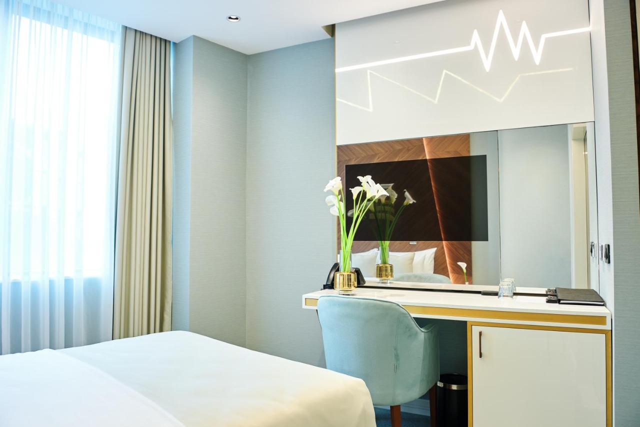 Hotel Pupin ノヴィ・サド エクステリア 写真 Deluxe room